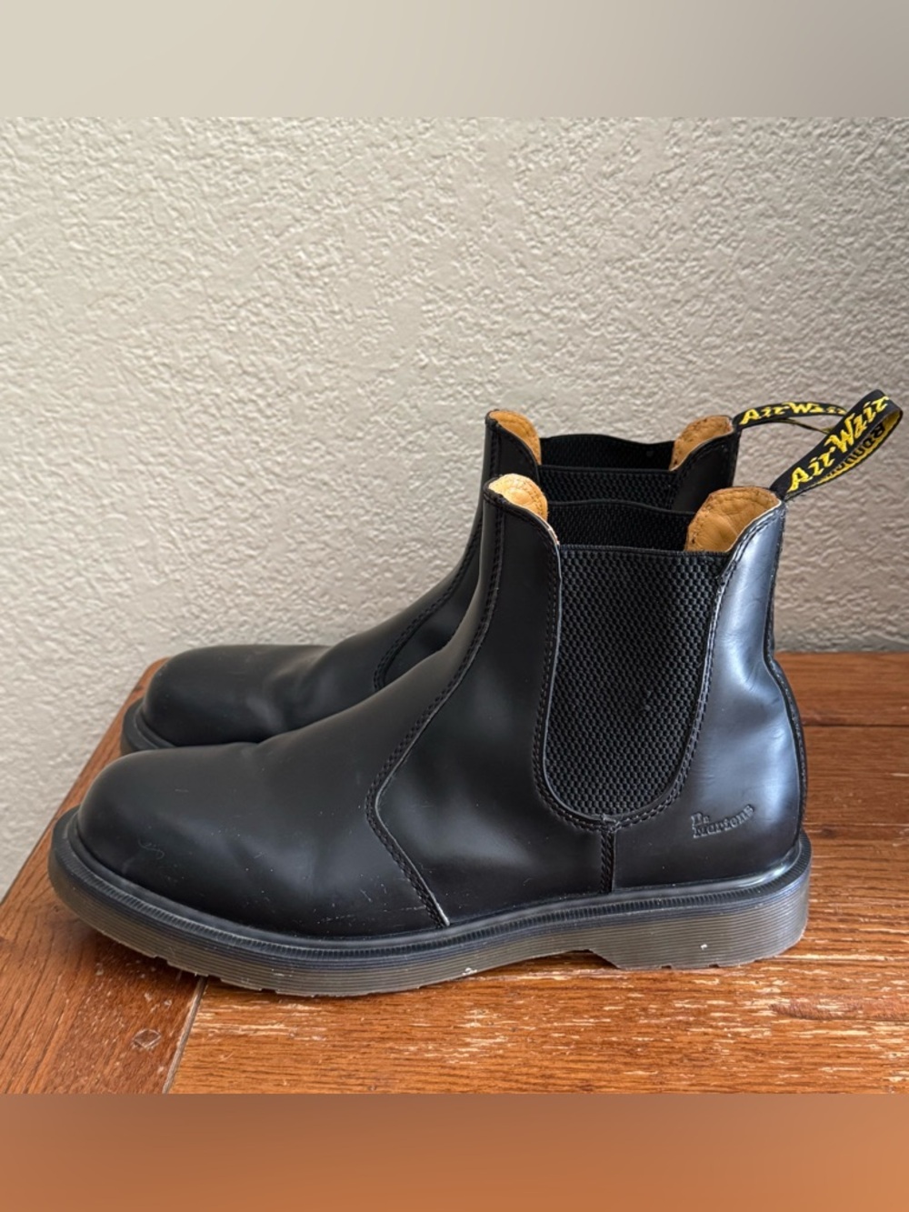 DR MARTENS 2976 SMOOTH CHELSEA LEATHER BOOT BLACK Unisex Sz.M 10/ W 11